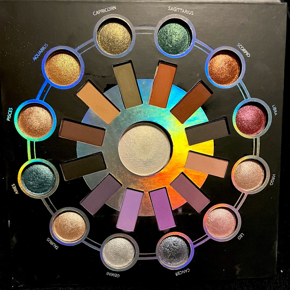 BH Cosmetics Zodiac Eyeshadow Palette - Picture 1 of 2